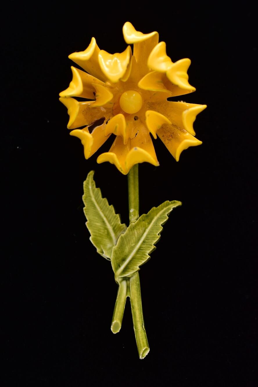Vintage Flower Pin Brooch Yellow Green Enamel 3D Long Stem Chunky Boho 60s BinAC